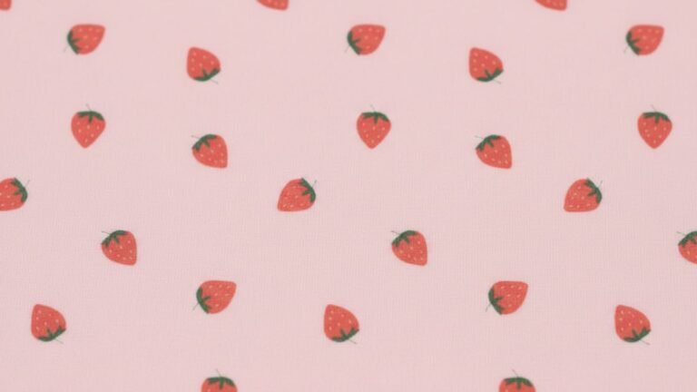 [200+] Pink Strawberry Wallpapers | for 2026