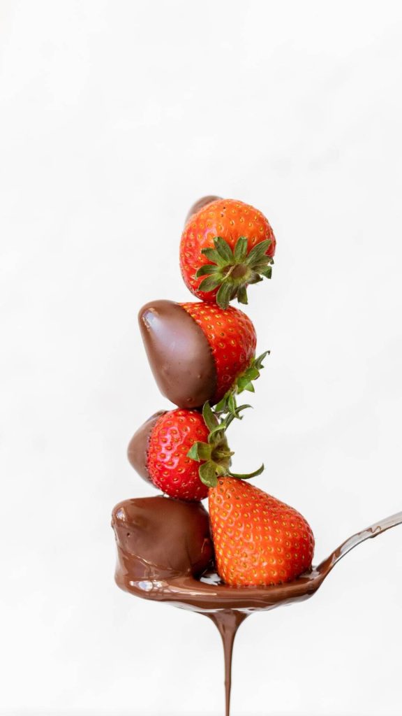 Chocolate-dipped strawberries strawberry wallpaper