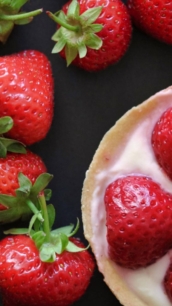 Gourmet strawberry platter Strawberry wallpaper