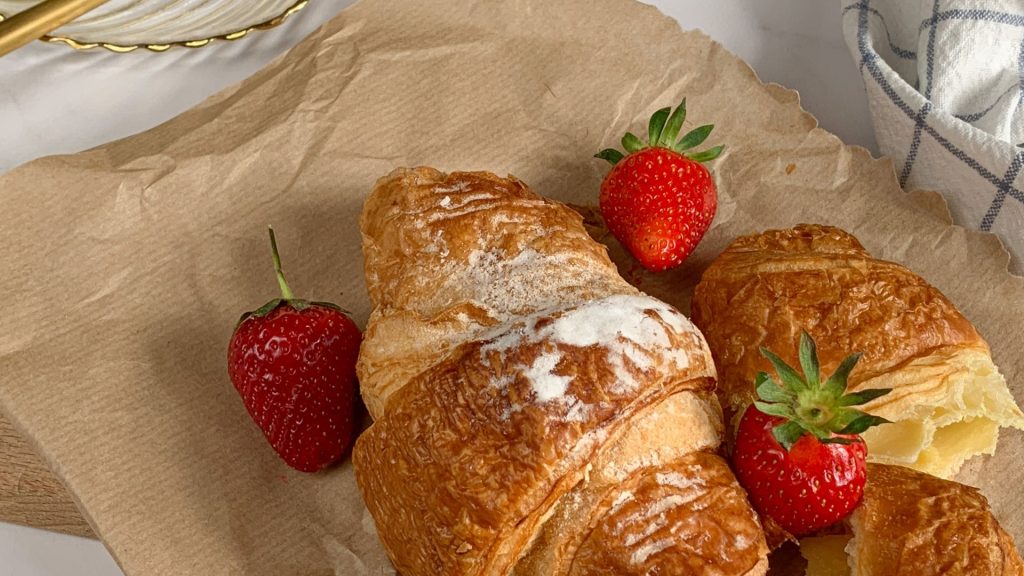 Strawberries with corrosiants with aesthetic themed background strawberry wallpapers for laptop