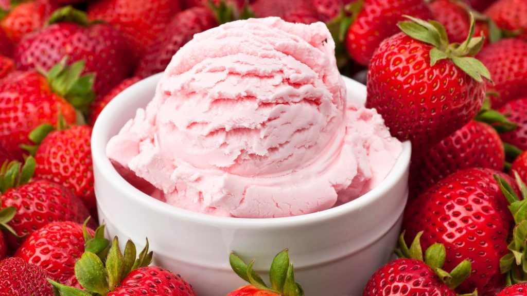 Strawberry ice cream cup in bunch of strawberries_strawberry wallpaper for laptop