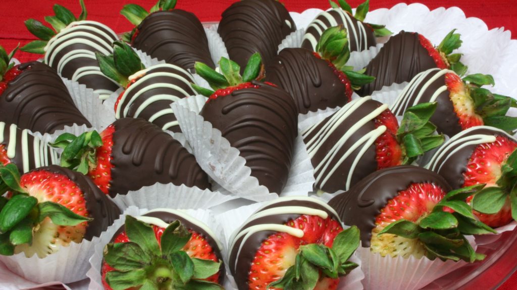 Truffled strawberries with chocolate strawberry wallpaper for laptop