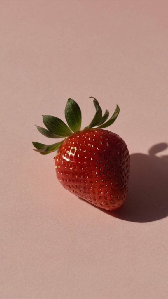 Vibrant strawberry wallpaper