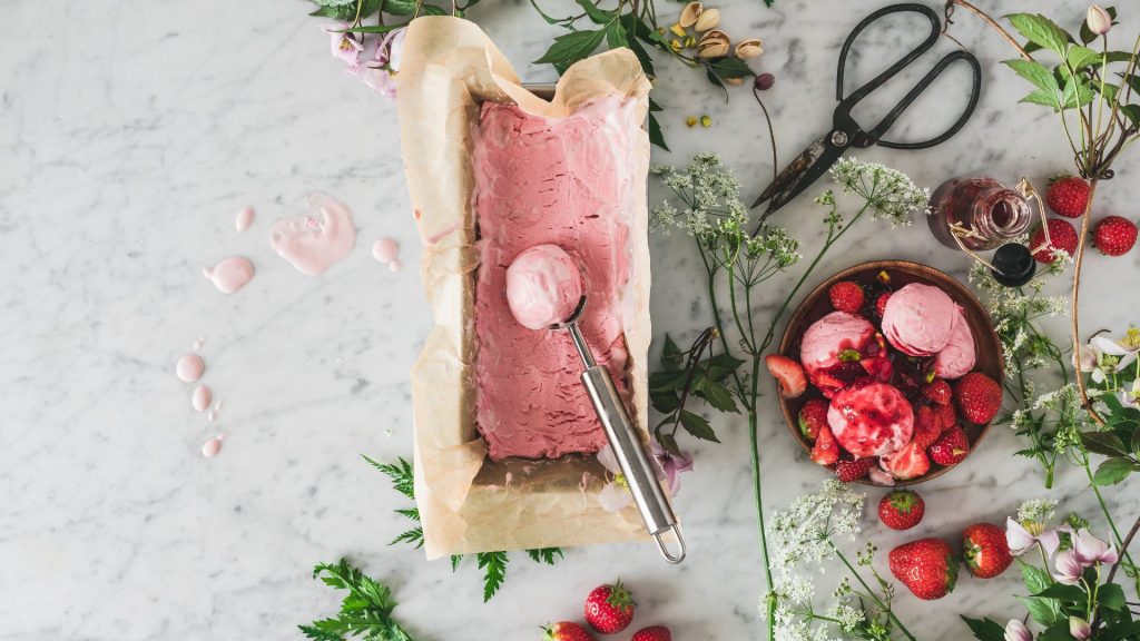 Vintage strawberry ice cream strawberry wallpaper for laptop