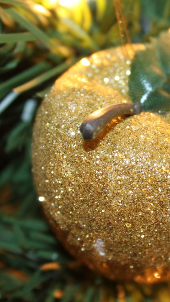 Golden glitter apple wallpapers