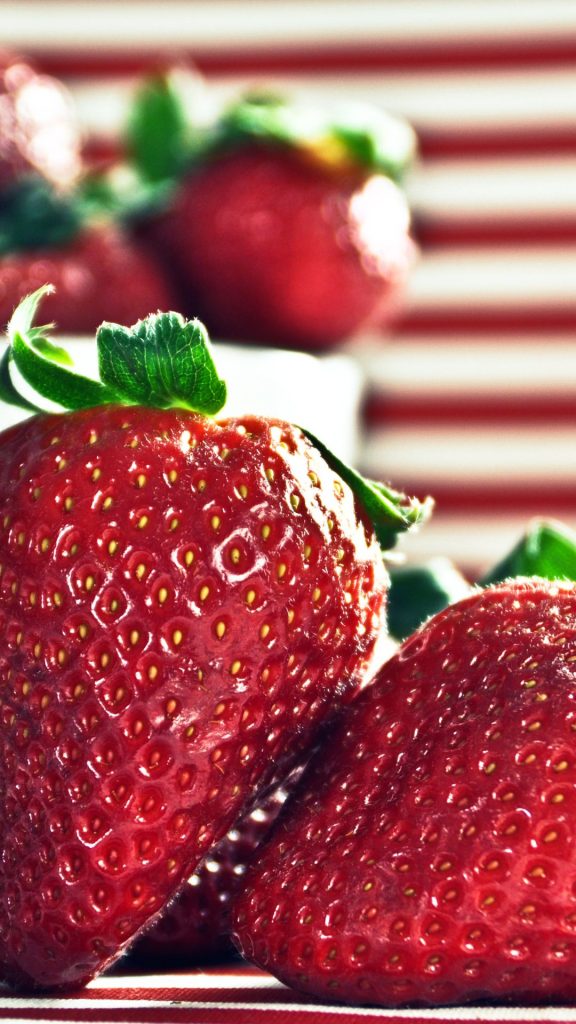 Strawberries with red and white horizon Strawberry Background Wallpaper