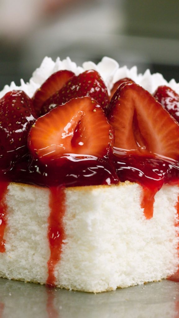 Strawberry cake with strawberries and cream & jam strawberry shortcake wallpaper