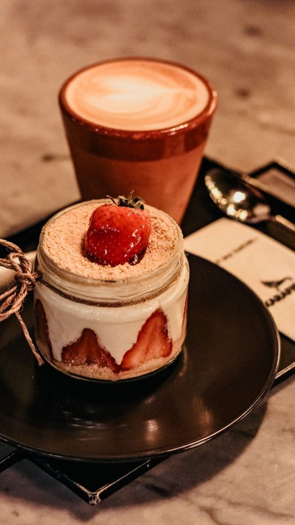 Strawberry shortcake with coffee cup and aesthetic theme strawberry shortcake wallpaper