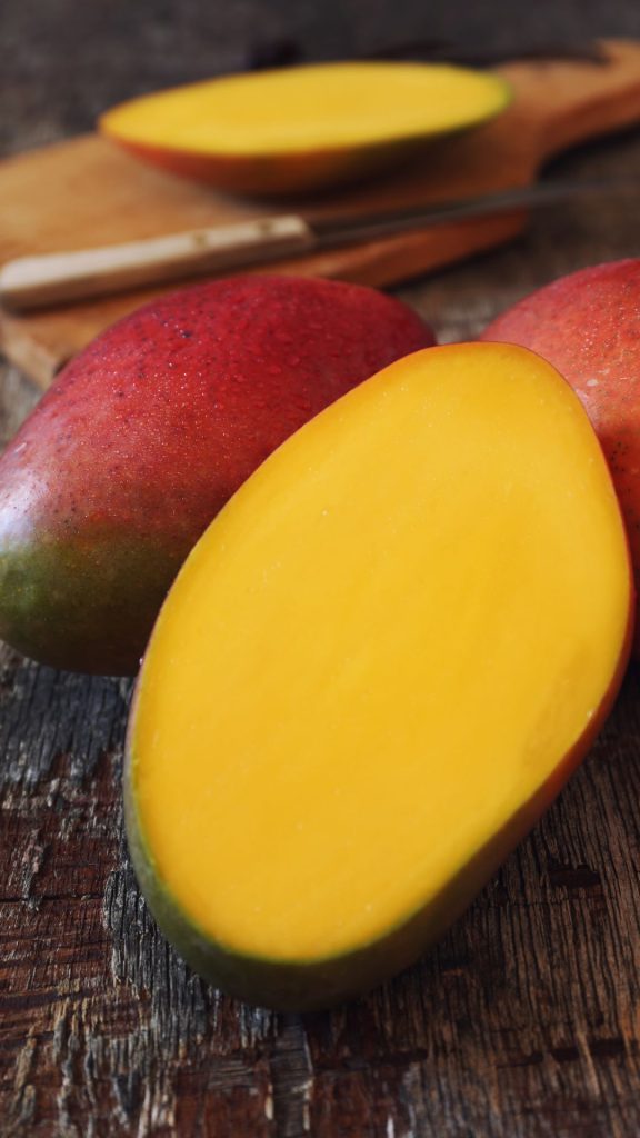 Aesthetic and vintage mango wallpaper