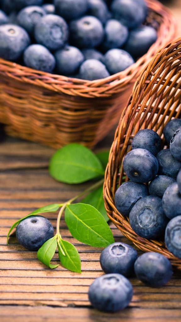 Aesthetic basket blueberry wallpaper