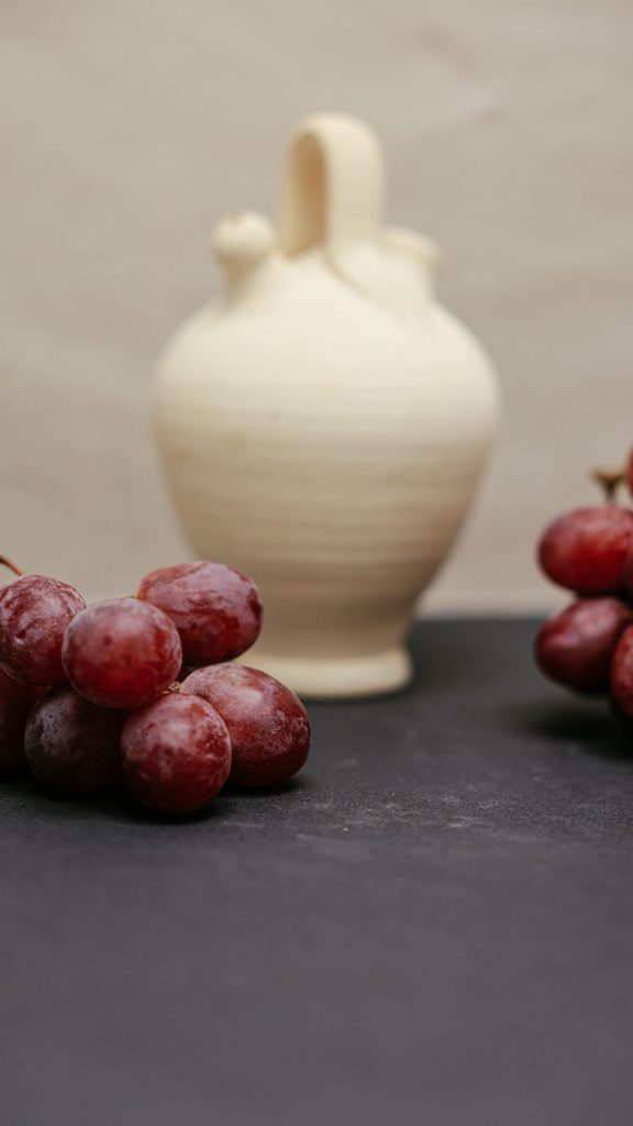 Aesthetic purple grapes wallpaper