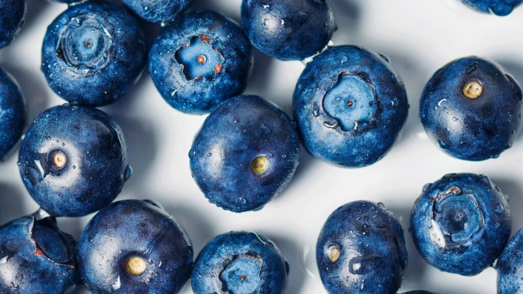 Blueberry Wallpaper Cute Design