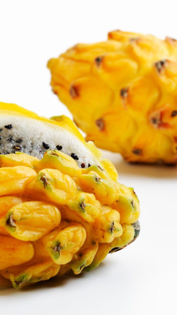 Delicious yellow dragon fruit wallpaper