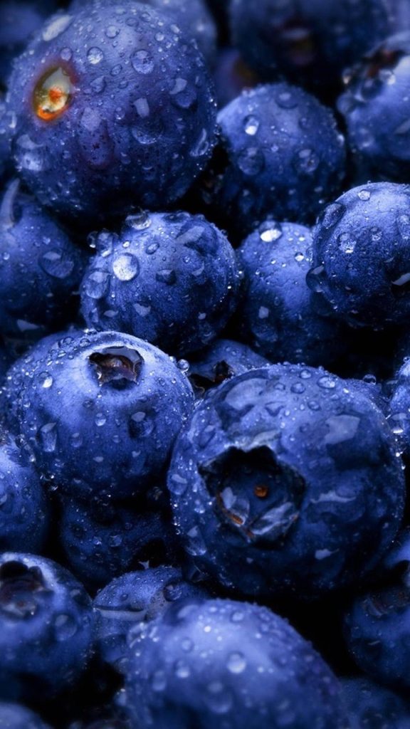 Fresh & sweet blueberry wallpaper