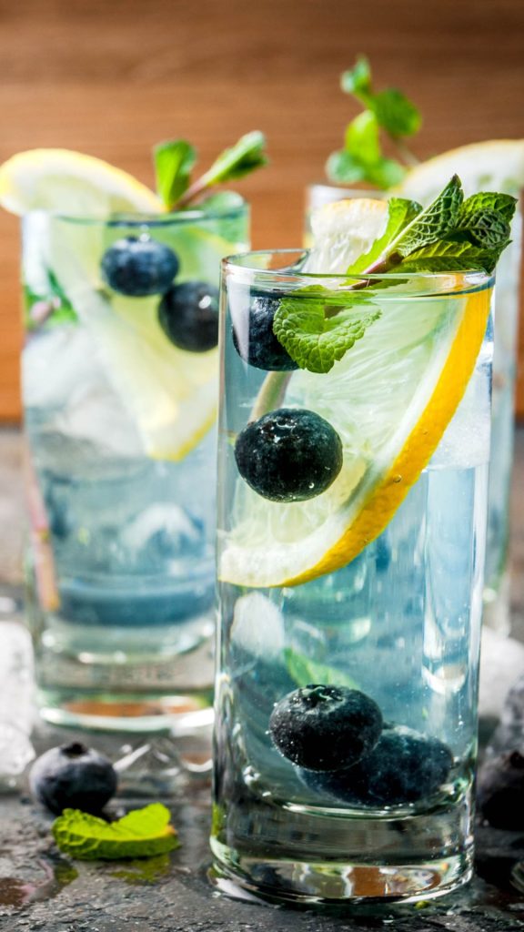 Lemonade with blueberry wallpaper