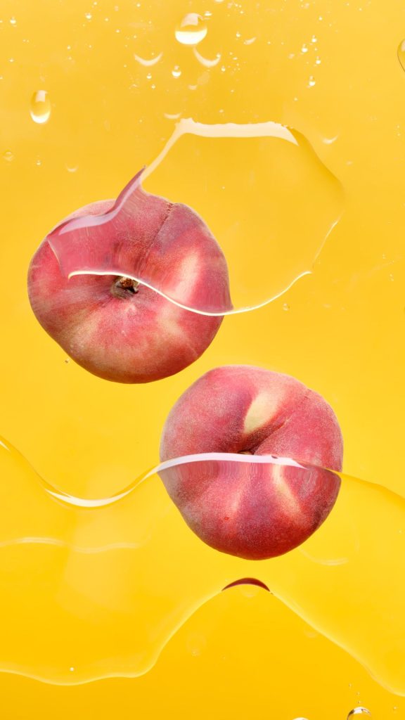 Peaches with water peach wallpaper
