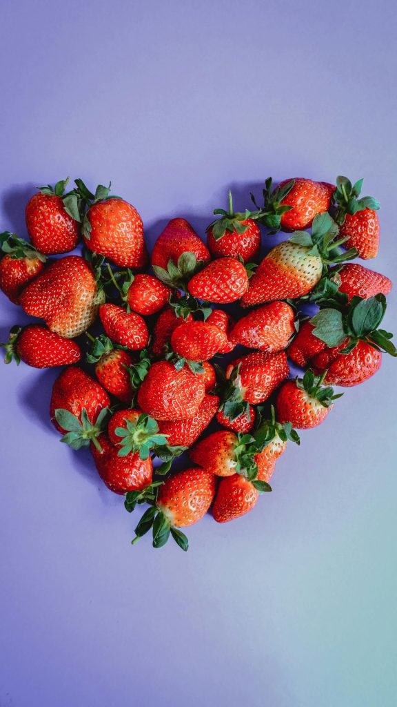 Strawberries making heart beautiful strawberry wallpapers