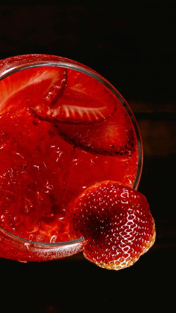 Strawberry with juice beautiful strawberry wallpapers