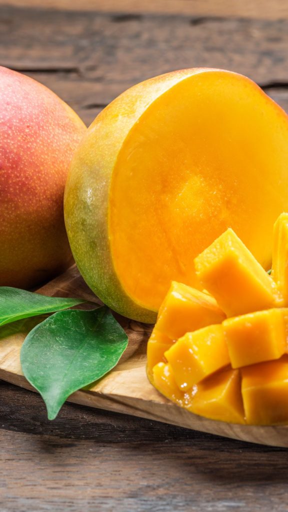 Vibrant mango wallpaper