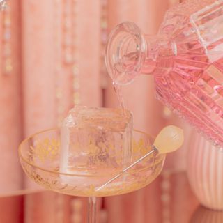 sweet girly preppy pfp