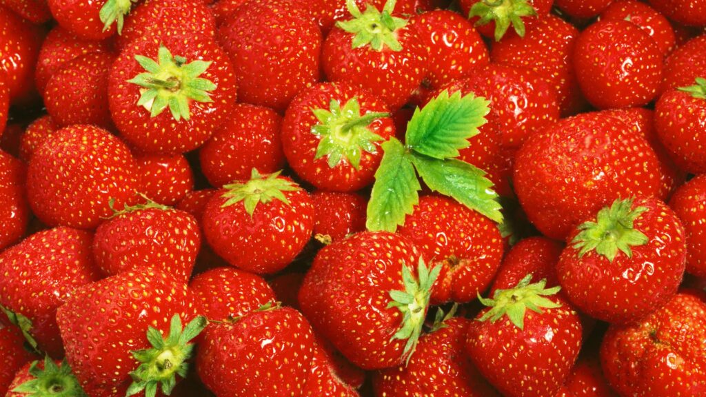 Cute Strawberry Background Images, HD Pictures and Wallpaper ...